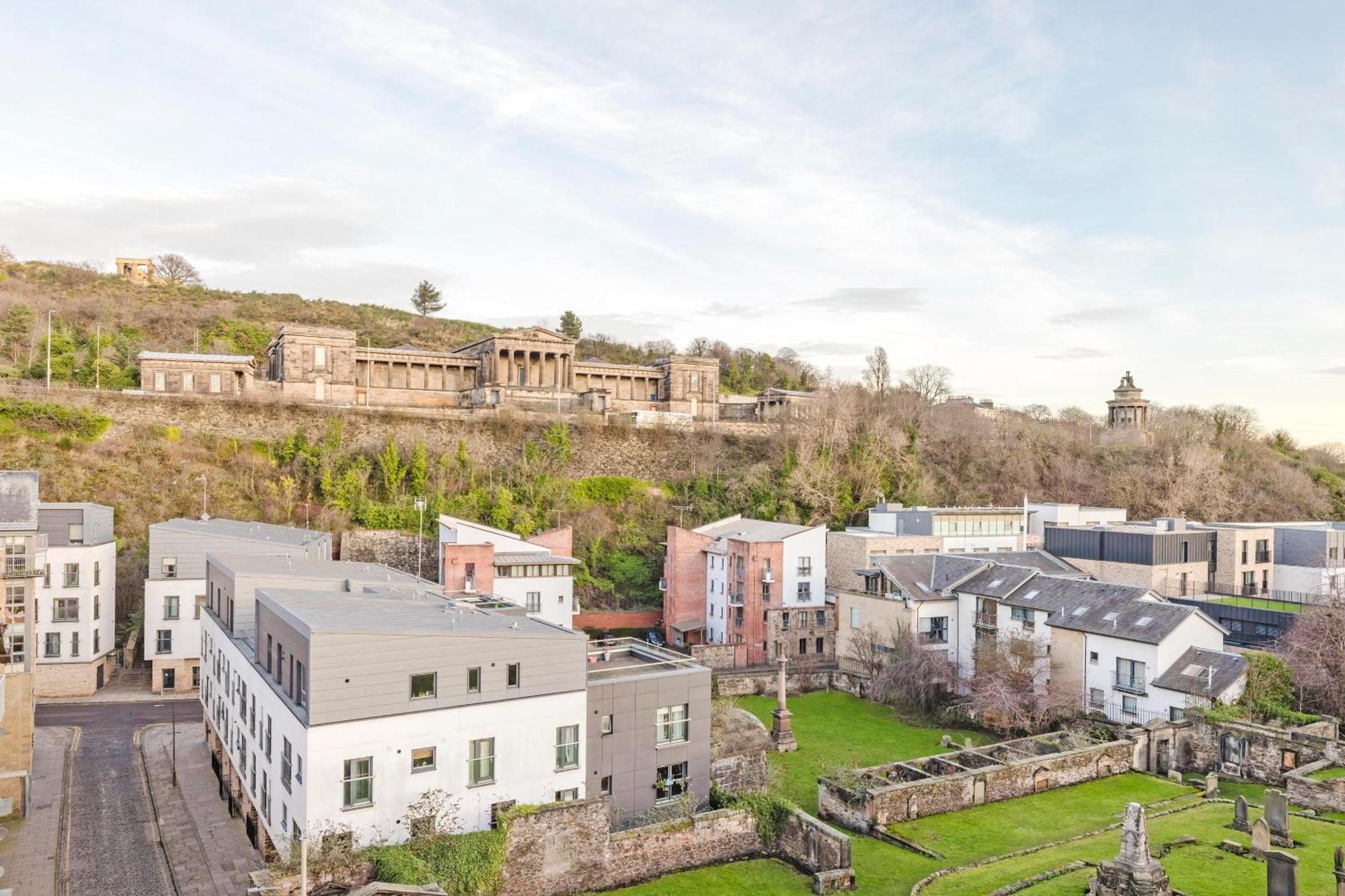Joivy Stylish Apartment With Balcony In Old Town Edinburgh Ngoại thất bức ảnh