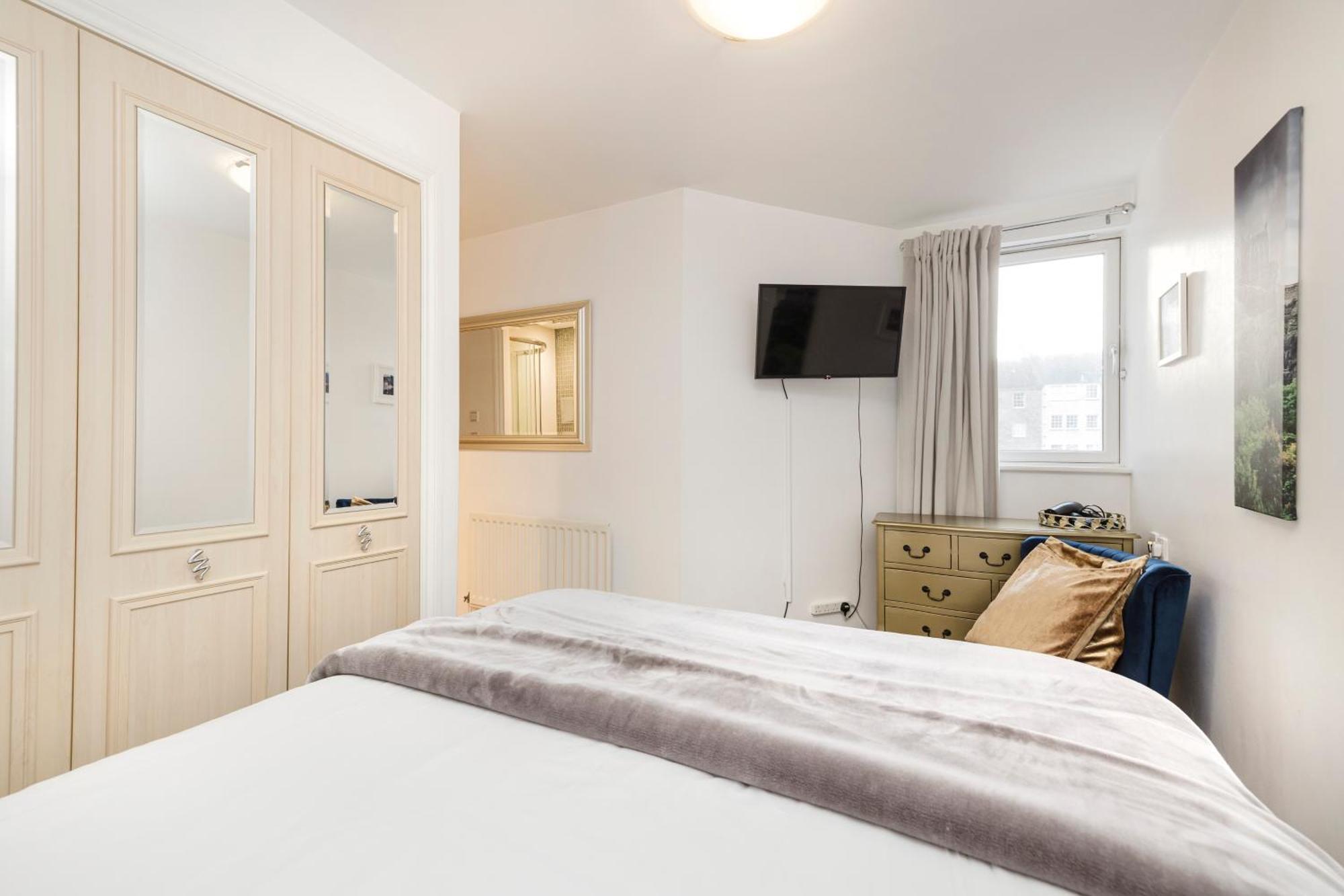 Joivy Stylish Apartment With Balcony In Old Town Edinburgh Ngoại thất bức ảnh