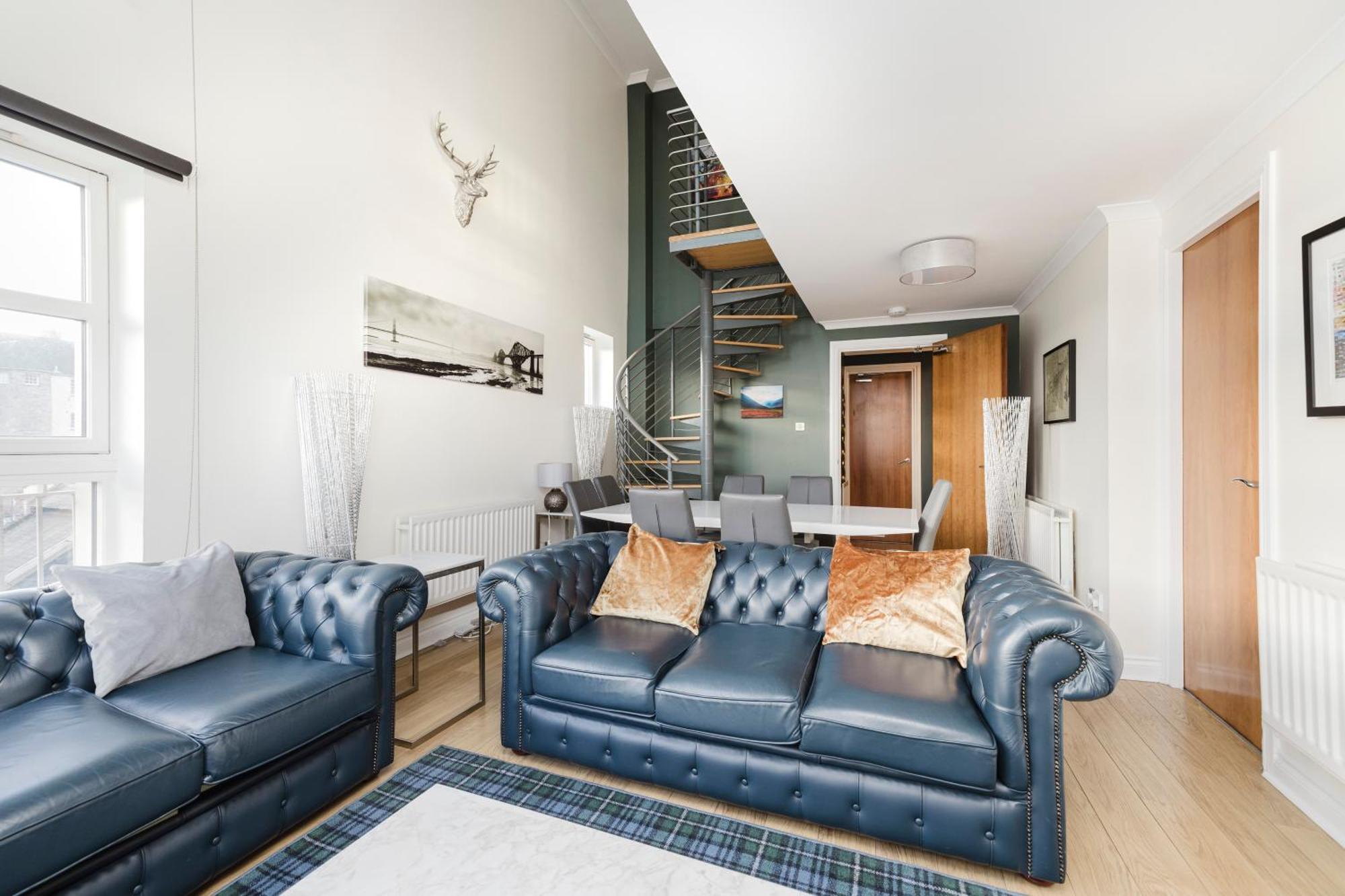 Joivy Stylish Apartment With Balcony In Old Town Edinburgh Ngoại thất bức ảnh